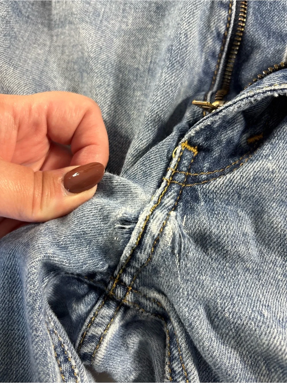 Levis relaxed straight